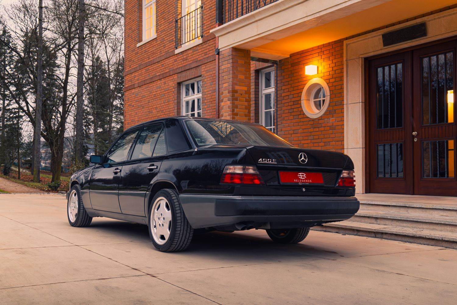 Mercedes-Benz E400 W124