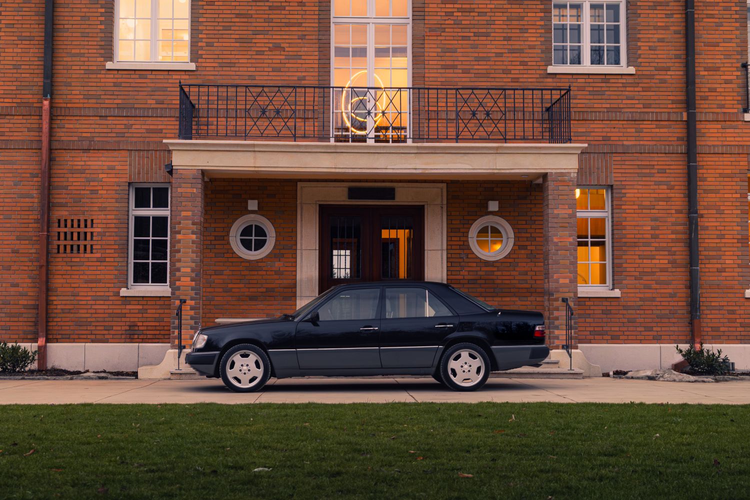 Mercedes-Benz E400 W124