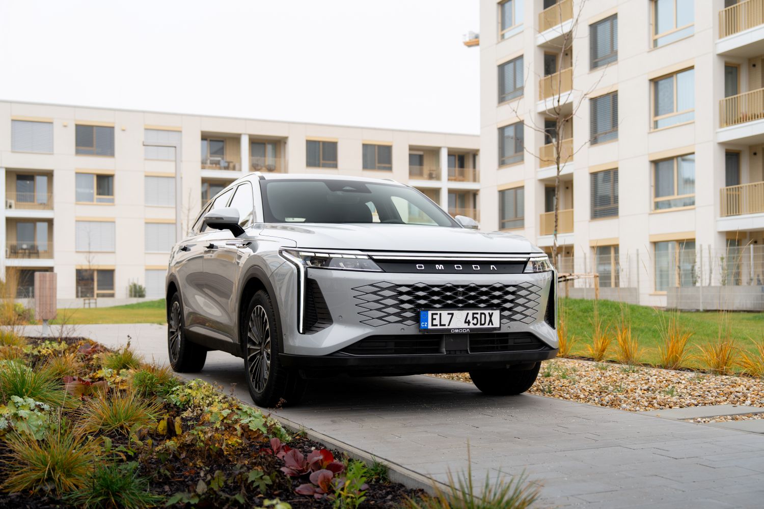 Omoda 9