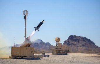 Zvrat na bojisku, prevratný obranný systém ničí drony bezkontaktne