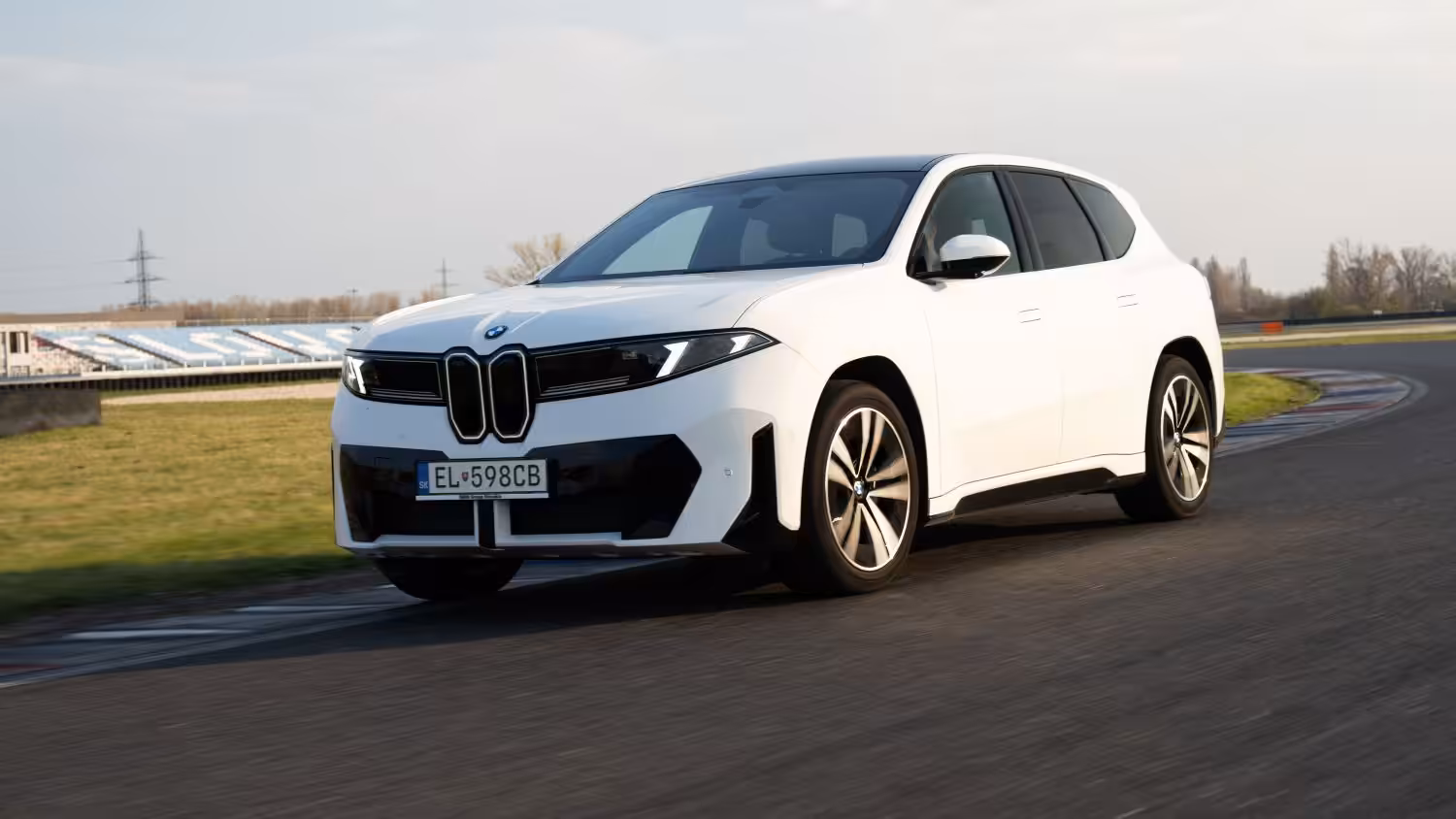 BMW iX3