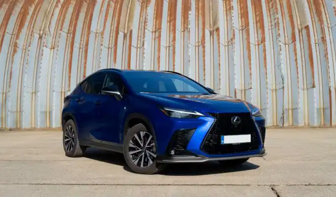 Lexus 450h+ 4×4 E-Four v teste na 12 000 km – skutočne si vystačí s 230V zásuvkou? Lexus NX 450h
