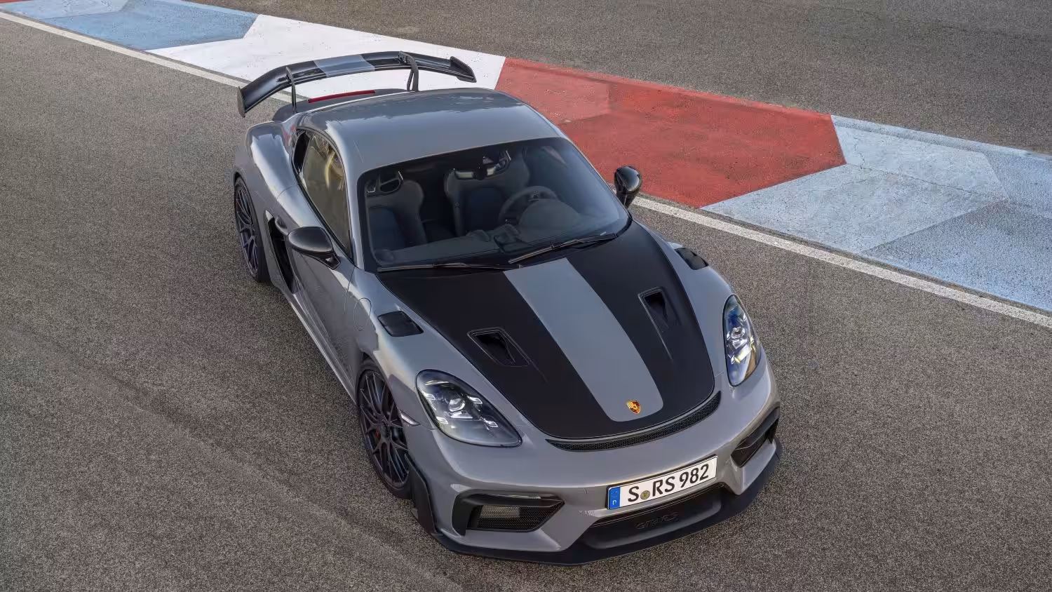 Porsche 718 Cayman GT4 RS