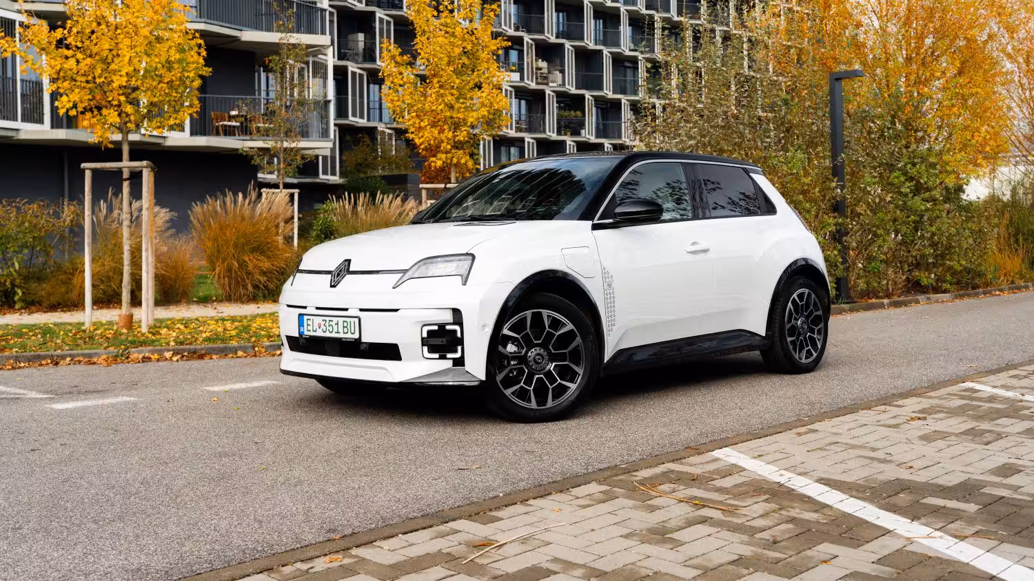 Renault 5 E-Tech Roland Garros