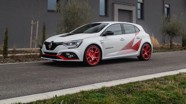 Renault_Megane_RS_Trophy_R_1 Renault Megane R.S. Trophy-R
