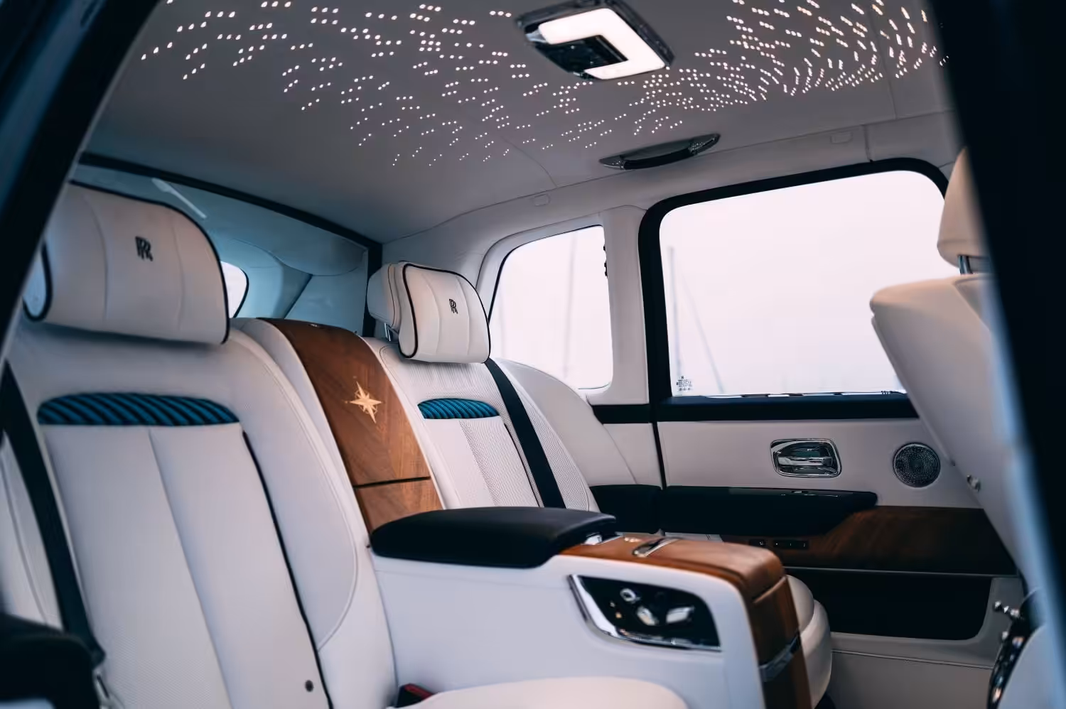 Rolls-Royce Cullinan Yachting