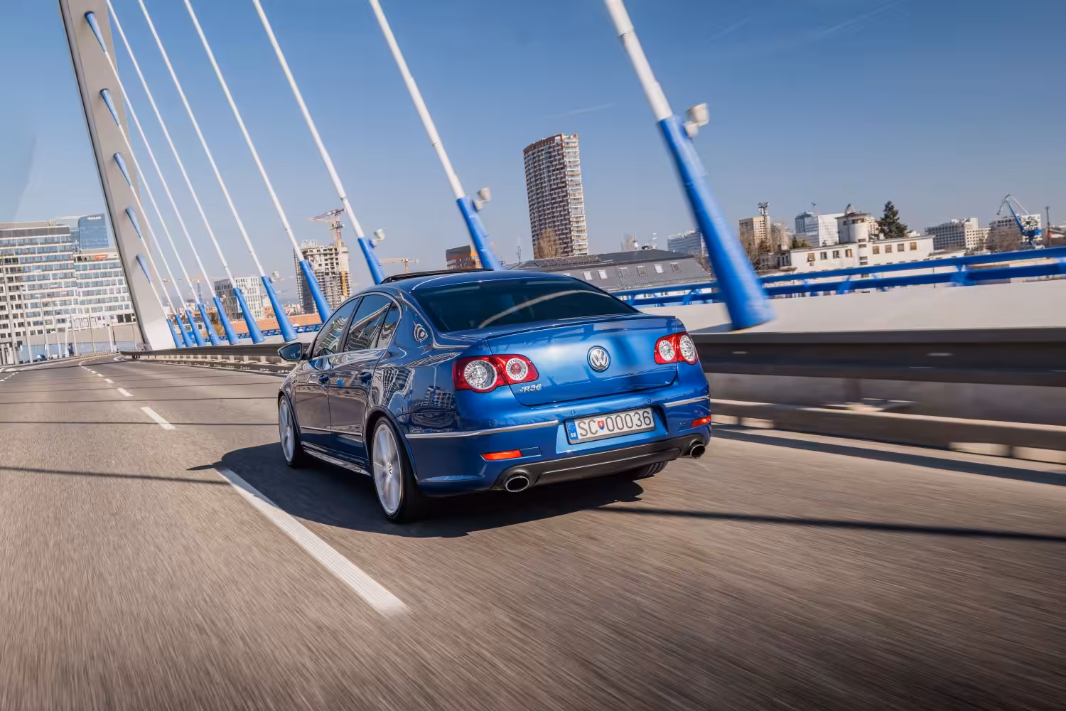 VW Passat R36