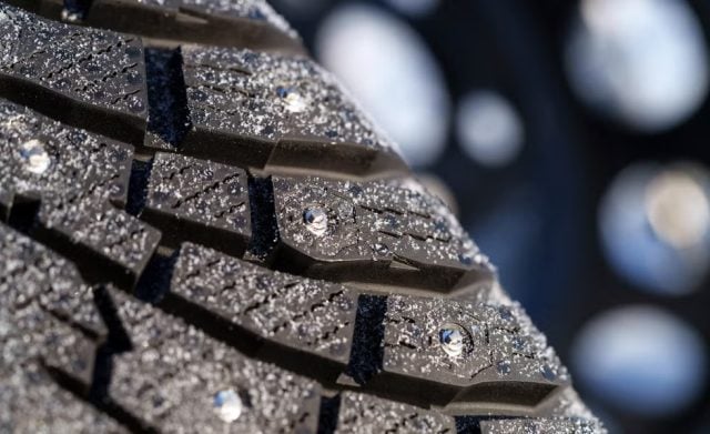 nokian-tyres-hakkapeliitta-01-12-69a6cc113f002