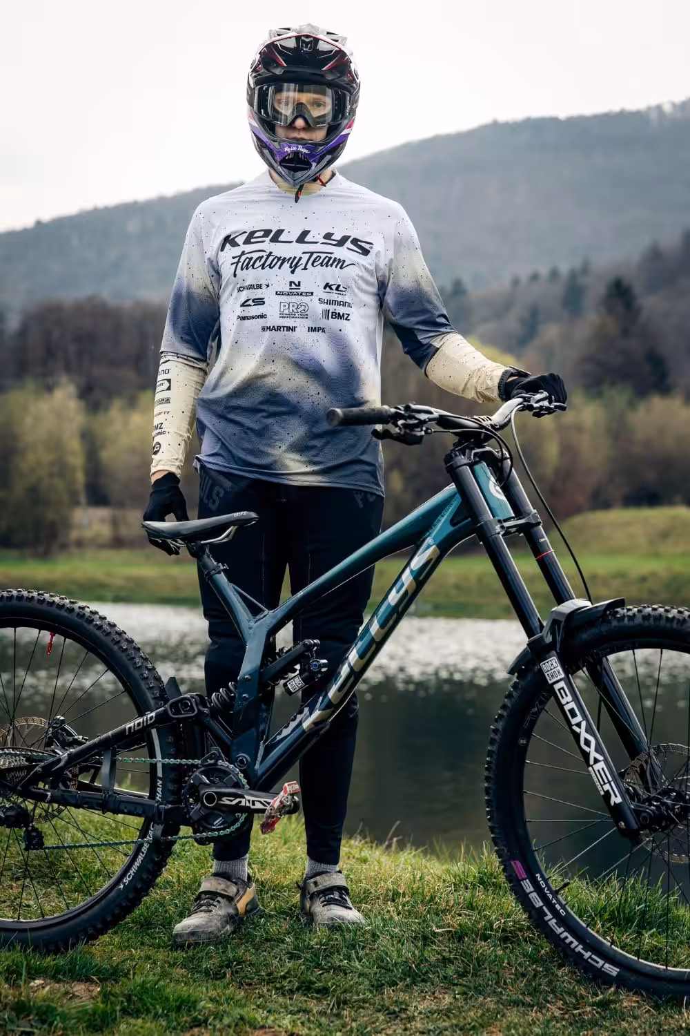 Denis Kohút pri bicykli