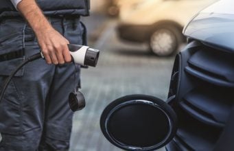 nabíjanie elektromobilu