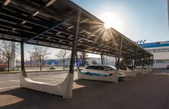Parkovisko v Bratislave sa zmenilo na malú elektráreň
