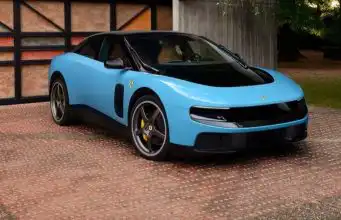 Zrada z Maranella: Ako Ferrari petrolheadom zlomilo srdcia Ferrari Luce