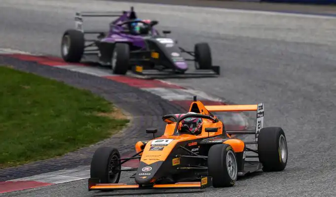 Formula 4 Ella Hakkinen