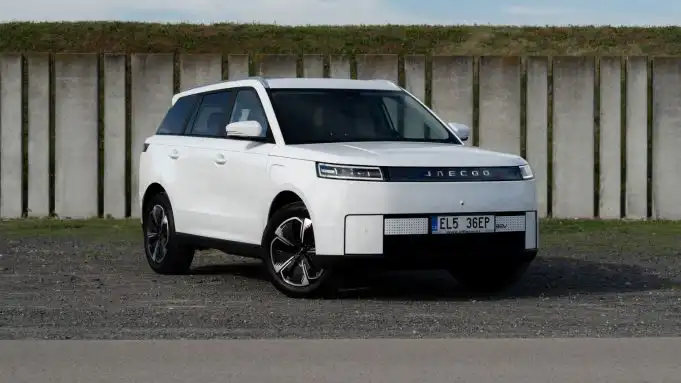 Vyzerá ako Range Rover, stojí výrazne menej. Toto auto môže zamiešať trhom Jaecoo 5 EV