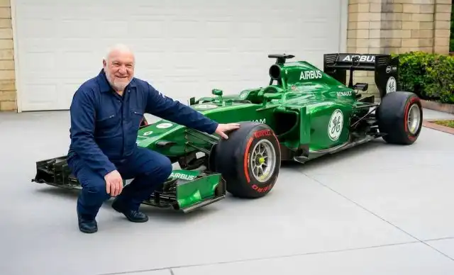 Kevin_Thomas_Caterham_F1 Kevin Thomas s monopostom Caterham F1