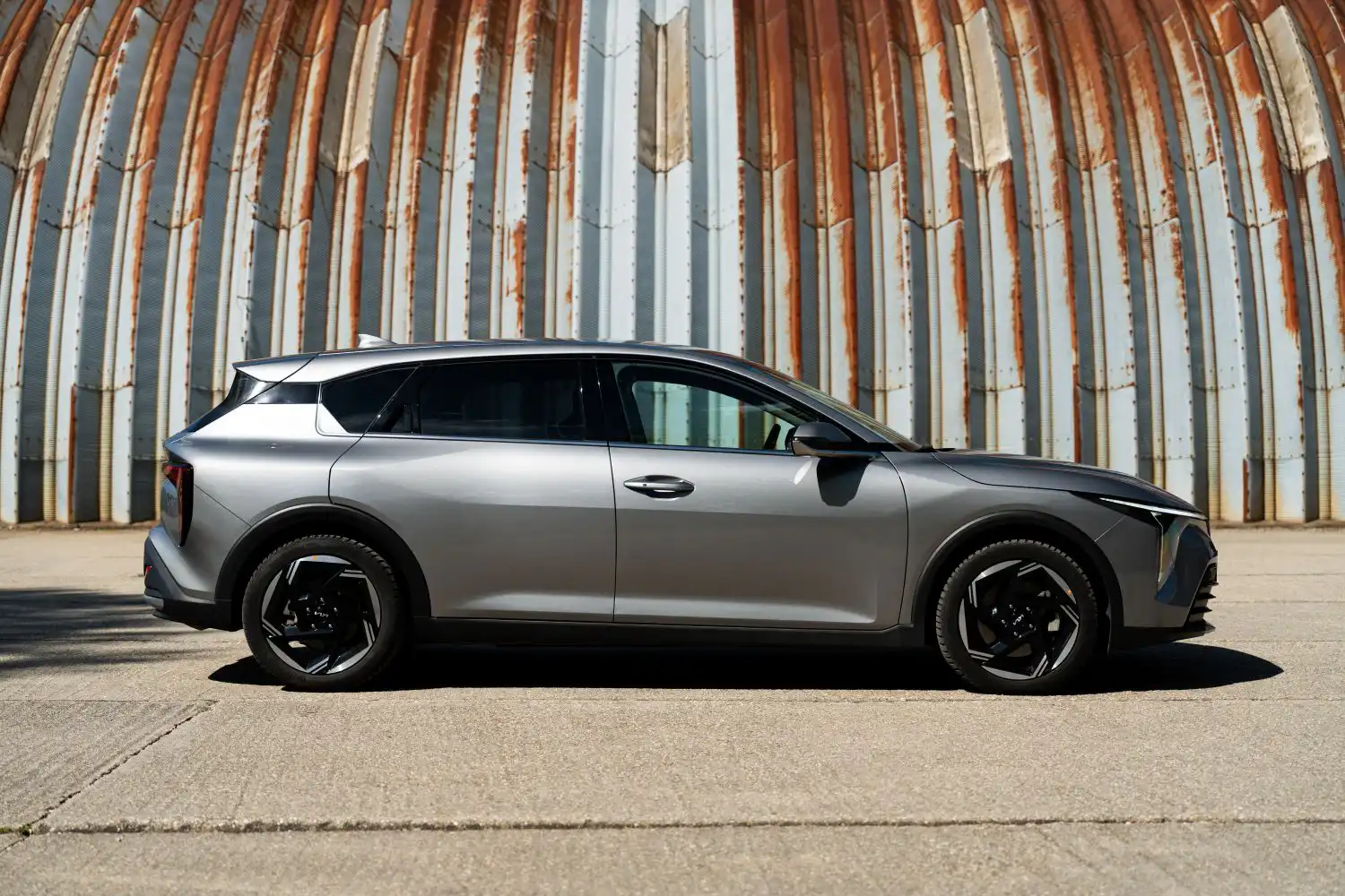 Kia K4