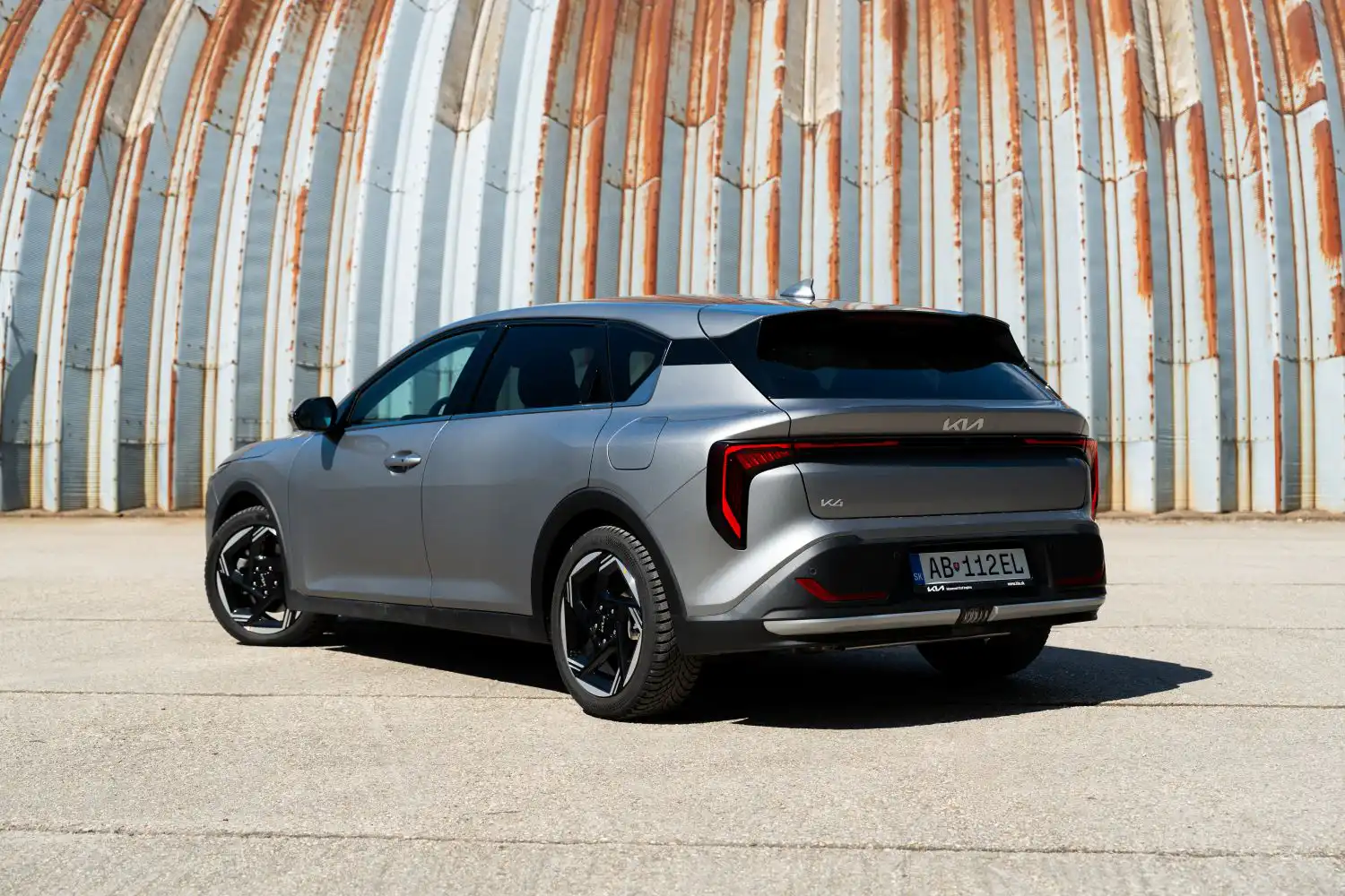 Kia K4