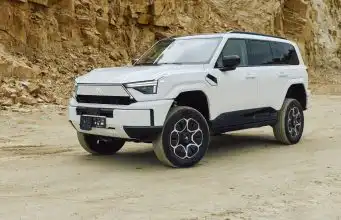Slováci začali kupovať offroad, ktorý pošle Defender do zabudnutia M-Hero 817