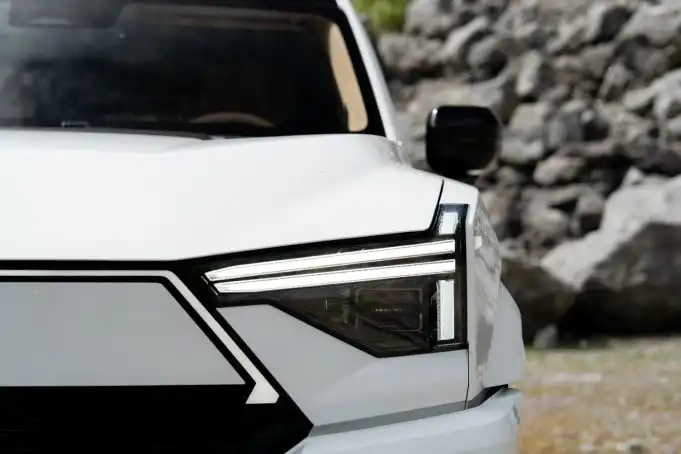 Zabudnite na Land Cruiser. Tento offroad ho hravo prekoná a ešte vám zostane na dovolenku v Karibiku M-Hero