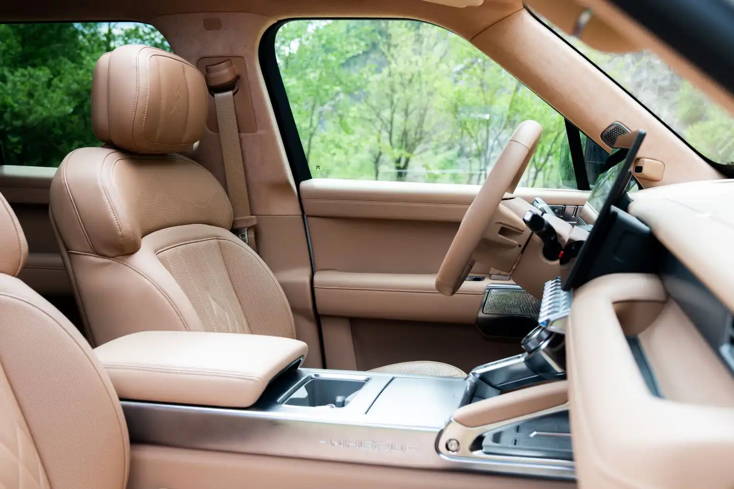 M-Hero 817