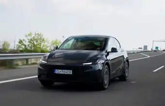 Tesla predložila dáta, ktoré zatvoria ústa všetkým odporcom autonómneho riadenia