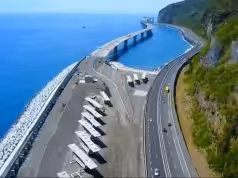cesta nad oceánom