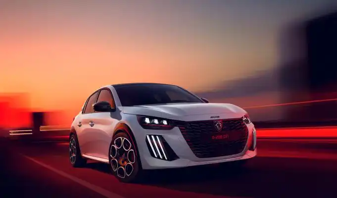 Úsvit elektrickej brutality: Peugeot E-208 GTi premieňa kilowatty na čistý adrenalín