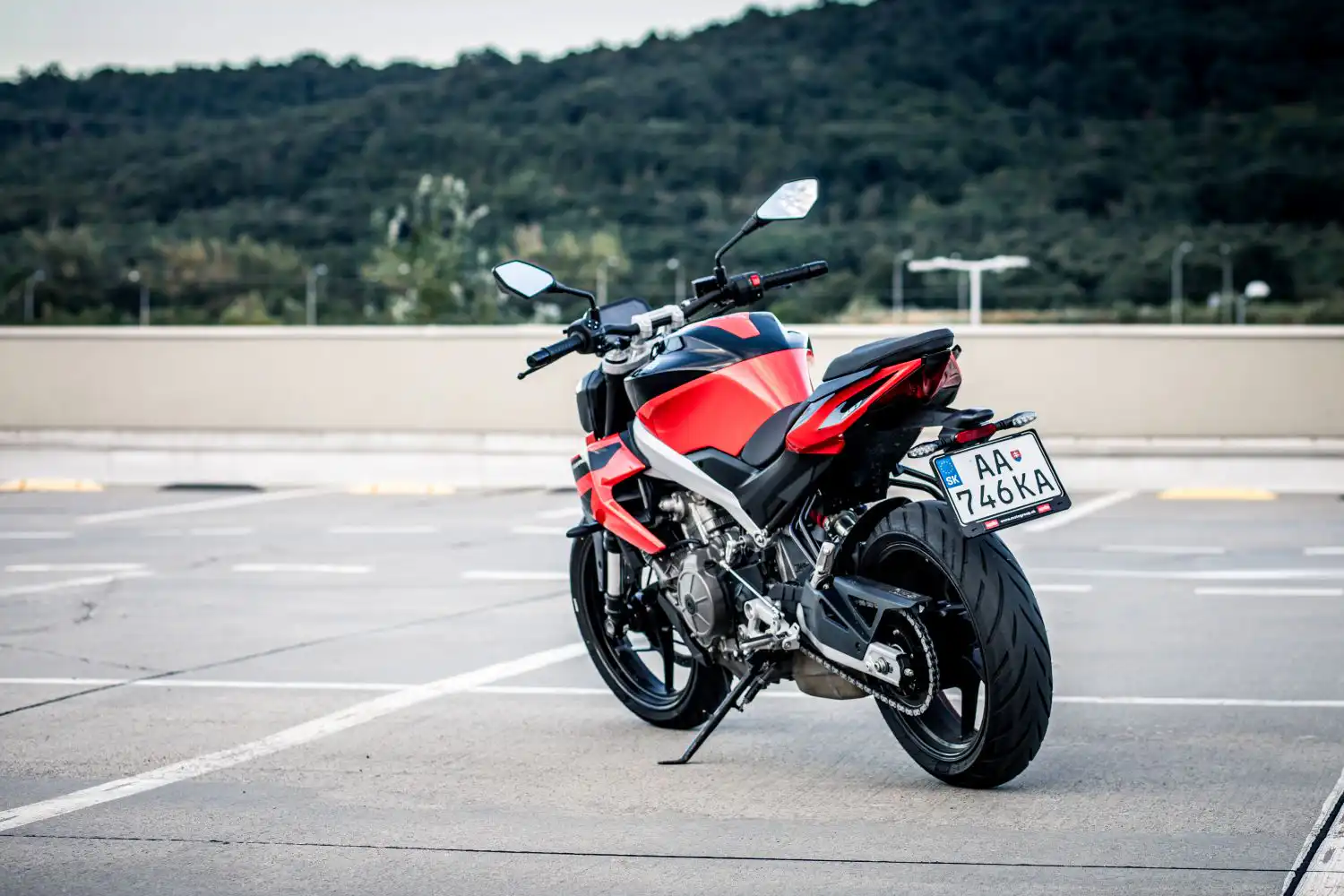 Aprilia Tuono 457