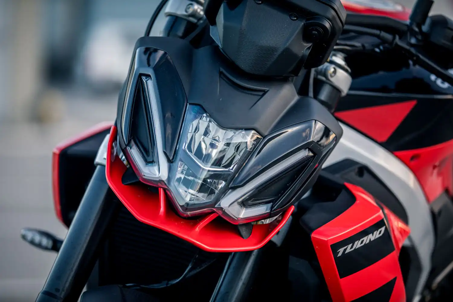 Aprilia Tuono 457