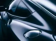Jedno z najkrajších áut histórie oslavuje 25 rokov Aston Martin Vanquish