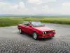 Youngtimer na letné dni? Tento spája zvuk šesťvalca a nesmrteľný štýl BMW E30 Cabrio