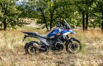 Má výnimočnú povesť a všestranný talent. Čo ponúka motocykel za 22-tisíc eur? BMW R 1300 GS Thophy