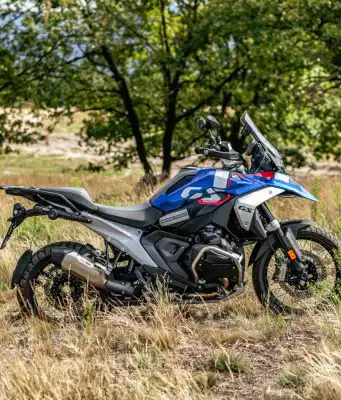 Má výnimočnú povesť a všestranný talent. Čo ponúka motocykel za 22-tisíc eur? BMW R 1300 GS Thophy