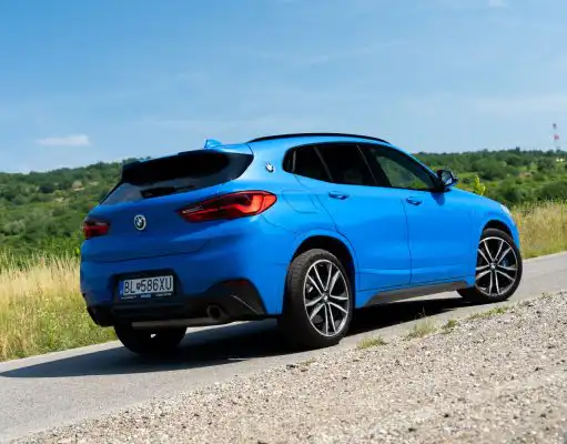 Najlepší športový crossover do 30 000 €? Po prvom majiteľovi s logom BMW BMW X2 M35i