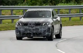 Nové BMW iX5 dostane gigantickú batériu a 23-palcové kolesá BMW iX5