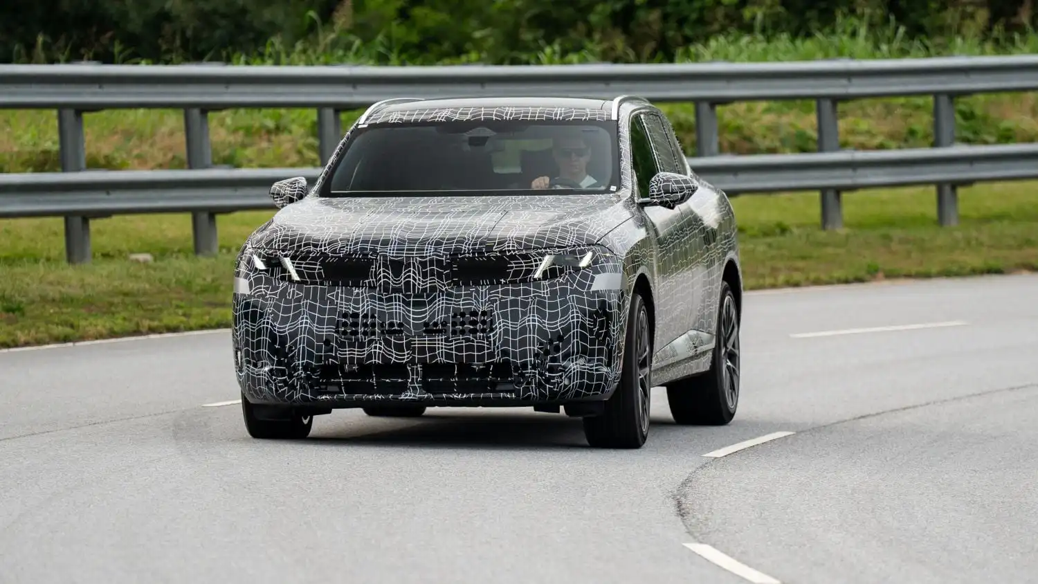 BMW iX5