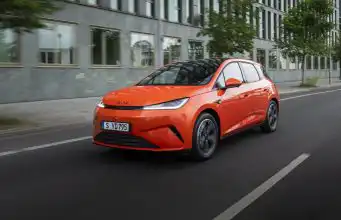 Naživo z Berlína: BYD predstavil lacný plugin s DC nabíjaním BYD DOLPHIN G