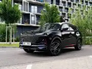 Stojí ako Kórejec v základe, ale je napumpované výbavou DR 6.0