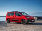 Má vyše 1000-litrový kufor a naftový štvorvalec. Rodinné auto od 23-tisíc si Slováci zamilujú Fiat Qubo L