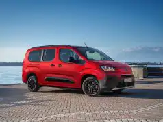 Má vyše 1000-litrový kufor a naftový štvorvalec. Rodinné auto od 23-tisíc si Slováci zamilujú Fiat Qubo L