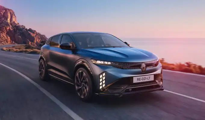Renault Megane E‑Tech Electric odhalený, má dlhší dojazd