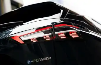 Jazdí ako elektromobil, ale nikdy ho nemusíte nabíjať. Nové SUV má geniálny pohon Nissan Qashqai