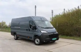 Táto elektrická dodávka ma nadchla. Jedna chyba ju však brzdí Peugeot e-Boxer