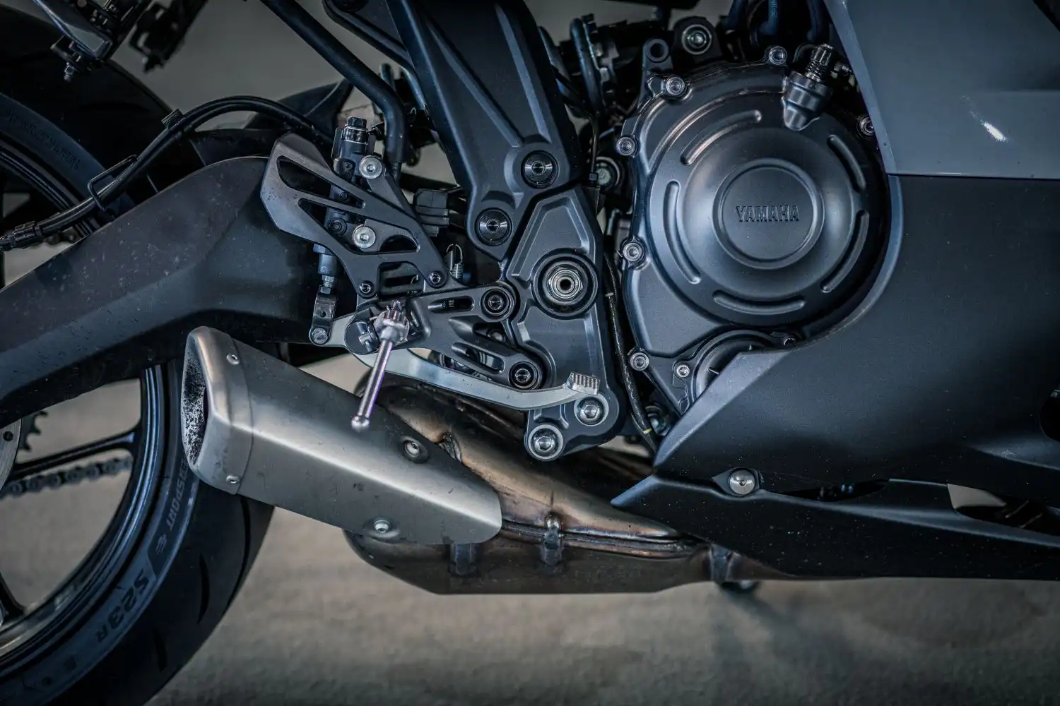 Yamaha R7