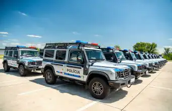 Hranice s Ukrajinou budú strážiť autá od majiteľa Manchesteru United policajné vozidlá Ineos Grenadier
