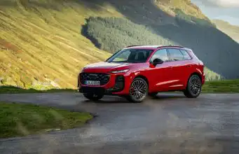 Vypustili von nedokončené auto? Audi Q3 dostáva už po roku prvú modernizáciu Audi Q3