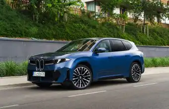 BMW iX3