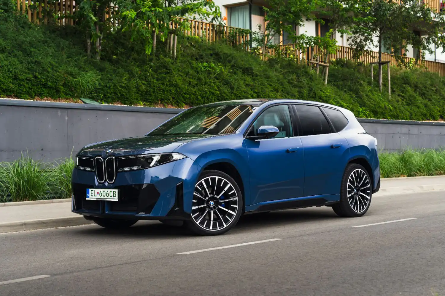 BMW iX3