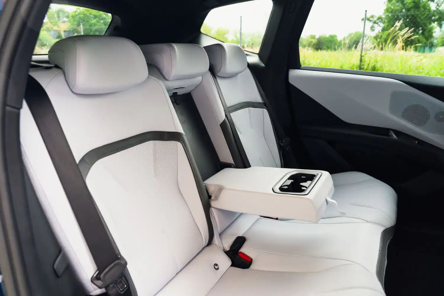 zadné sedadlá v BMW iX3
