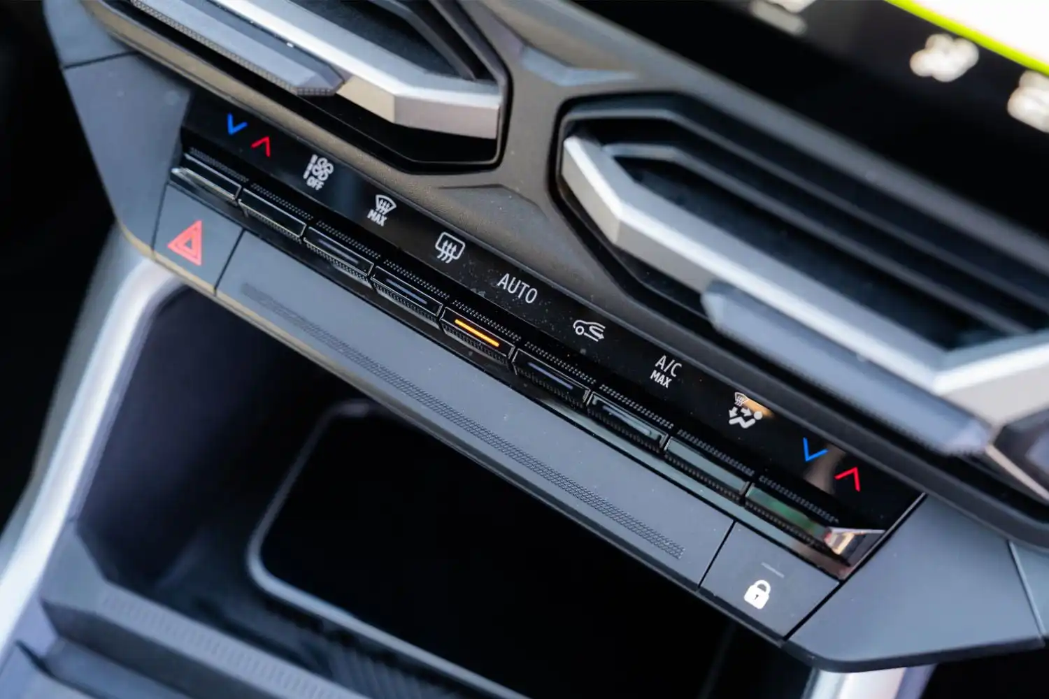 ovládače klimatizácie Dacia Bigster